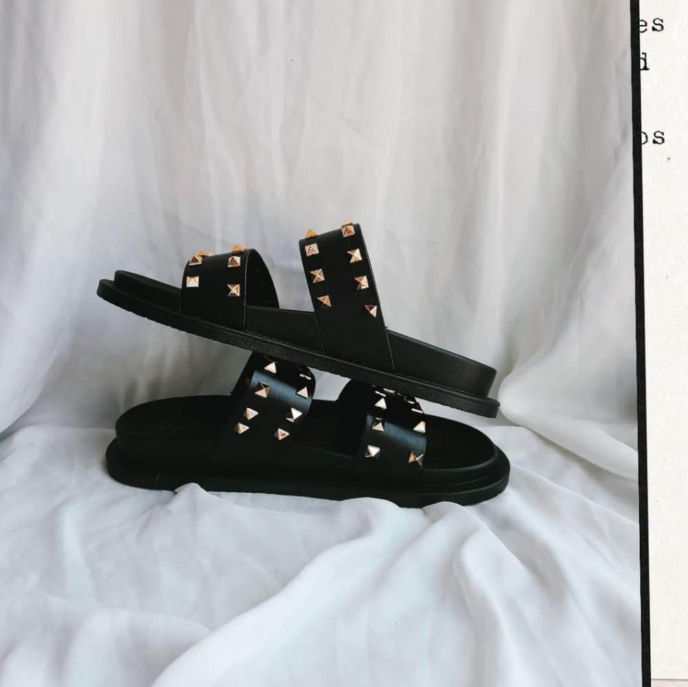 🚨LAST PAIR// Black spike Slide - Picture 4 of 4